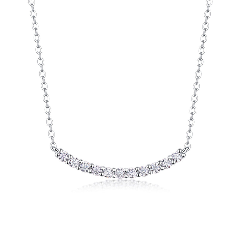 Relaxed Feel - A Fashionable And Luxurious Diamond Jewelry Pendant Set