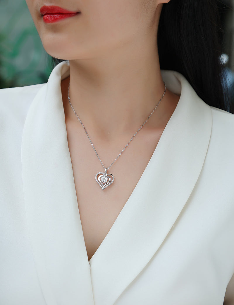 Heart-to-heart Connection - A Fashionable And Luxurious Diamond Jewelry Pendant Set