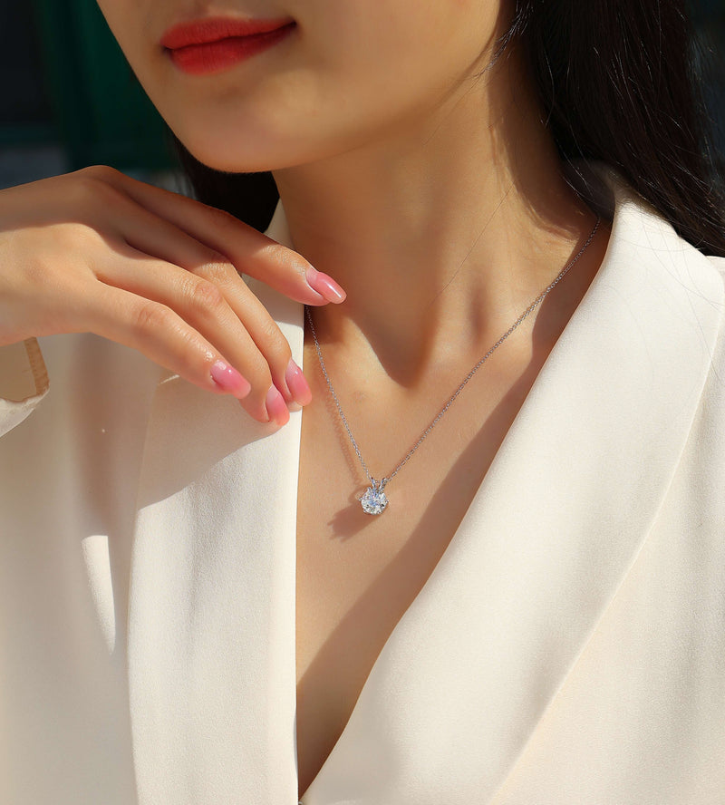 Romantic Mark - A Fashionable And Luxurious Diamond Jewelry Pendant Set