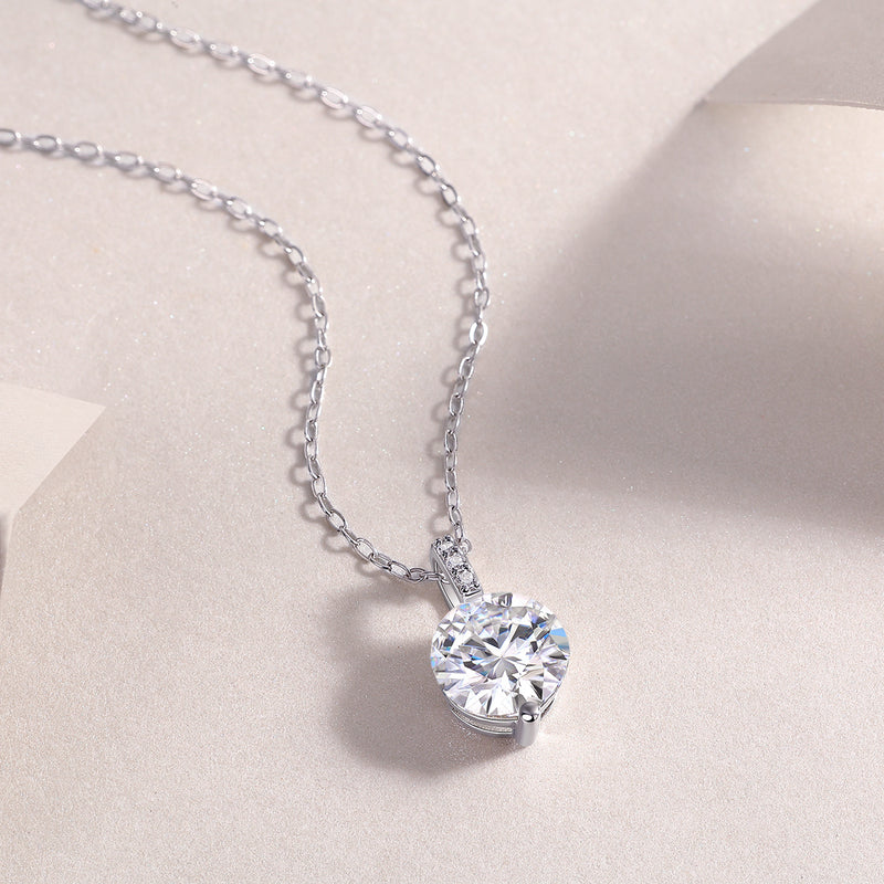 A Lifetime Of Brilliance - A Fashionable And Luxurious Diamond Jewelry Pendant Set
