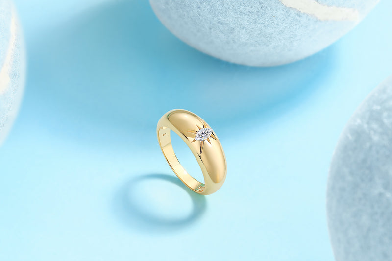 Eight-prong Radiance - A Fashionable And Luxurious Jewelry Piece Set