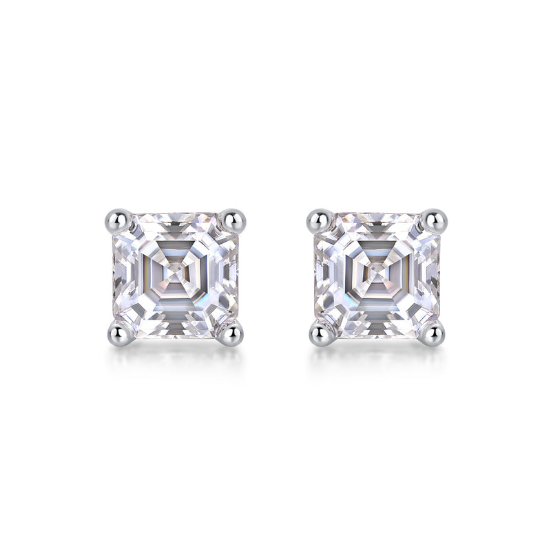 Unrestrained - A Fashionable And Luxurious Diamond Jewelry Piece Set
