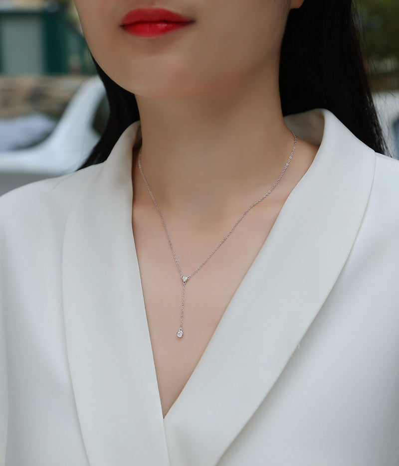 Tassel - A Fashionable And Luxurious Diamond Jewelry Pendant Set