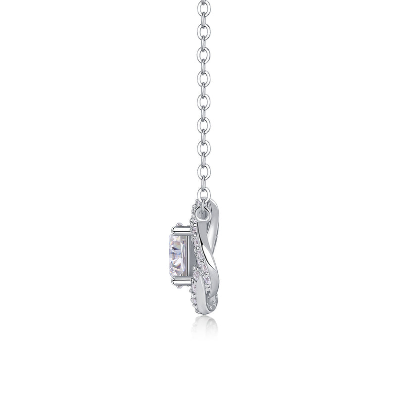 Lucky Flower - A Fashionable And Luxurious Diamond Jewelry Pendant Set