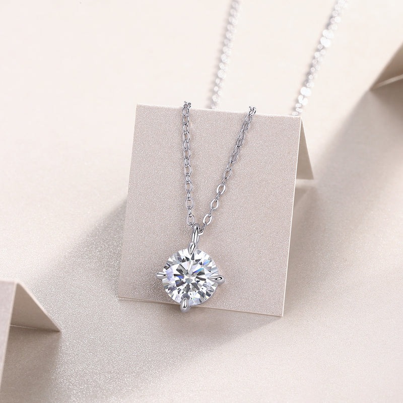 Round And Smooth - A Fashionable And Luxurious Diamond Jewelry Piece Set