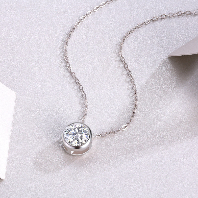 Purity - A Fashionable And Luxurious Diamond Jewelry Pendant Set