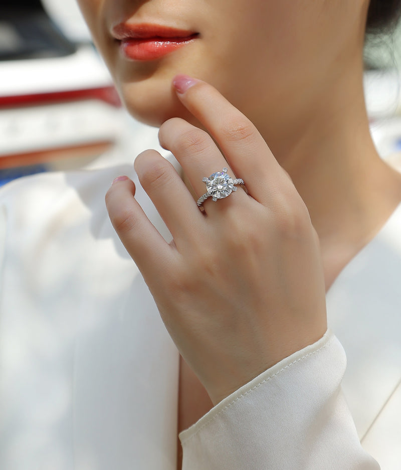 Radiant - A Fashionable And Luxurious Jewelry Piece Set