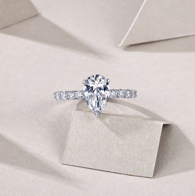 Moonlight Water Drop - A Fashionable Diamond Jewelry Piece Set