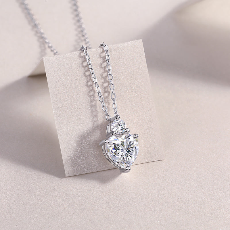 Ripple Fantasy - A Fashionable And Luxurious Diamond Jewelry Pendant Set