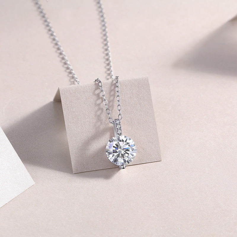 A Lifetime Of Brilliance - A Fashionable And Luxurious Diamond Jewelry Pendant Set