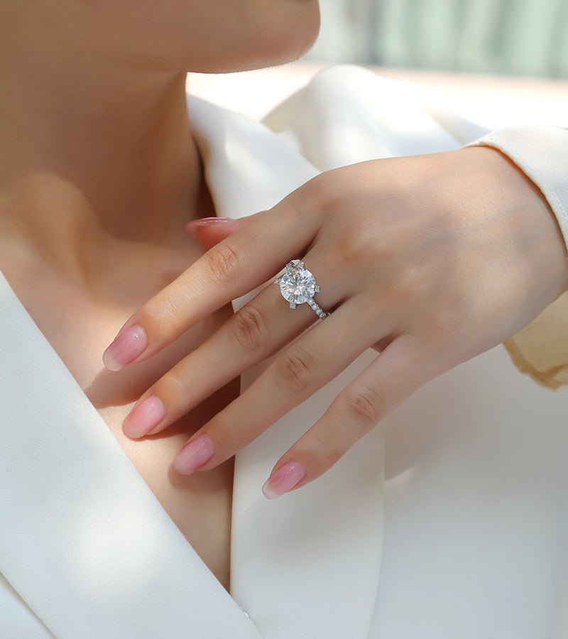 Radiant - A Fashionable And Luxurious Jewelry Piece Set