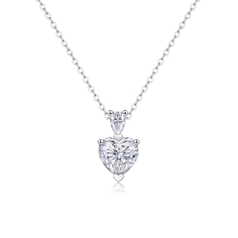 The Beloved Of The Heart - A Fashionable And Luxurious Diamond Jewelry Pendant Set