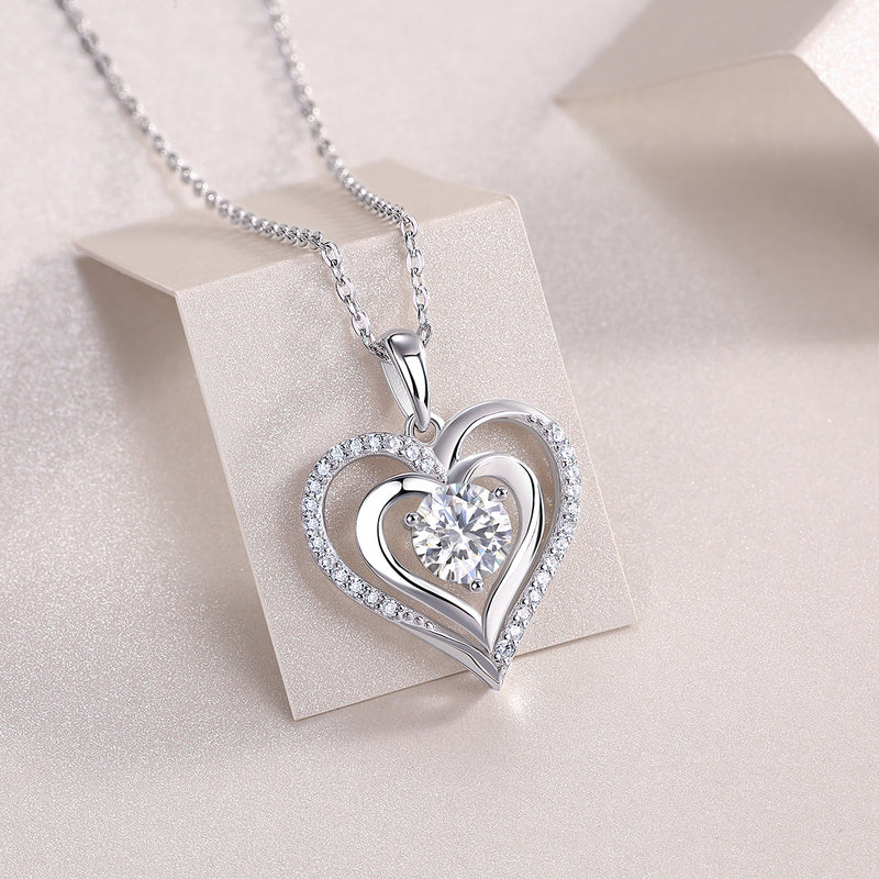 Heart-to-heart Connection - A Fashionable And Luxurious Diamond Jewelry Pendant Set