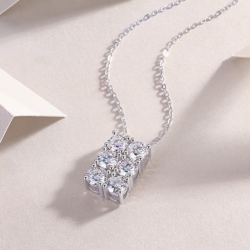 Grand Round - A Fashionable And Luxurious Diamond Jewelry Piece Set