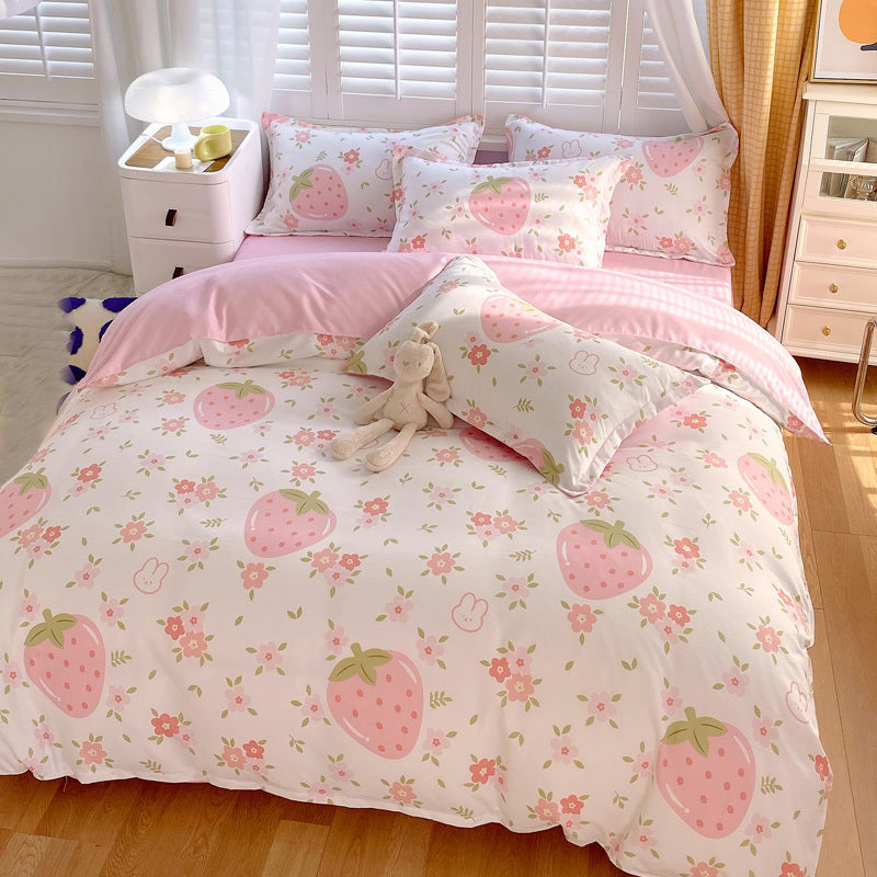 3 Piece Strawberry Duvet Cover