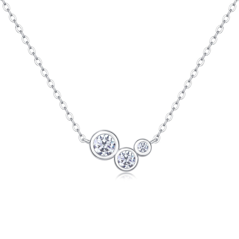 White Dew - A Fashionable And Luxurious Diamond Jewelry Pendant Set