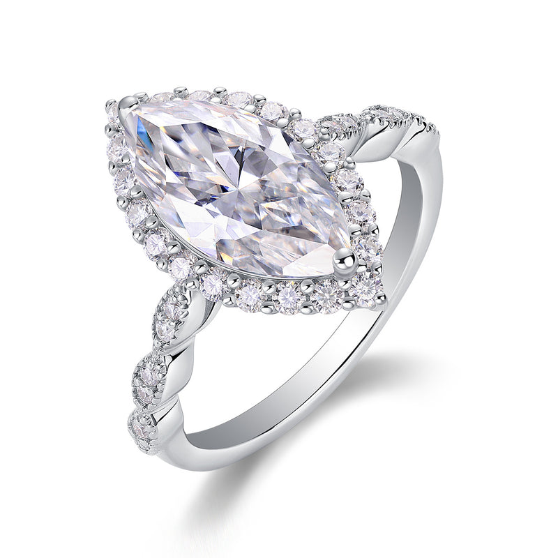 The Realm Of Delight - A Fashionable Diamond Jewelry Piece Set