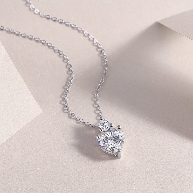 Ripple Fantasy - A Fashionable And Luxurious Diamond Jewelry Pendant Set