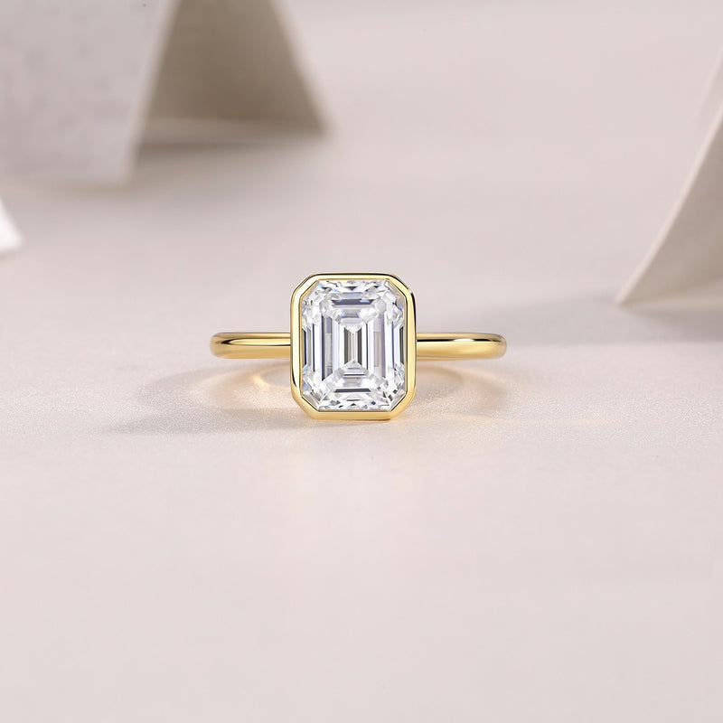 Pagoda - A Fashionable Diamond Jewelry Piece Set
