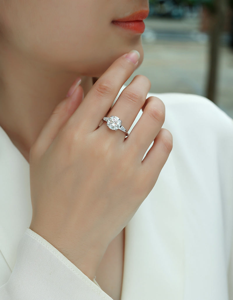 Shining Step By Step - A Fashionable Diamond Jewelry Piece Set