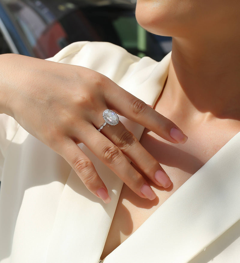 Bright Moon - A Fashionable Diamond Jewelry Piece Set