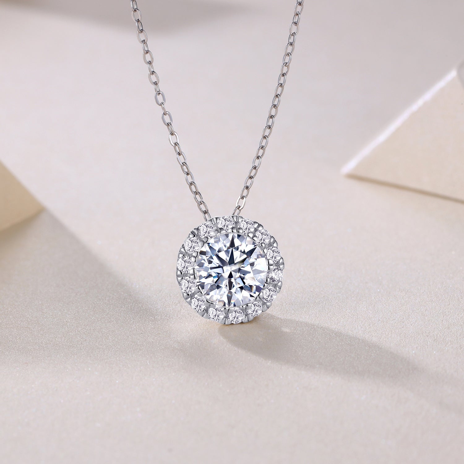 Legend Of The Starry Night - A Fashionable And Luxurious Diamond Jewelry Pendant Set