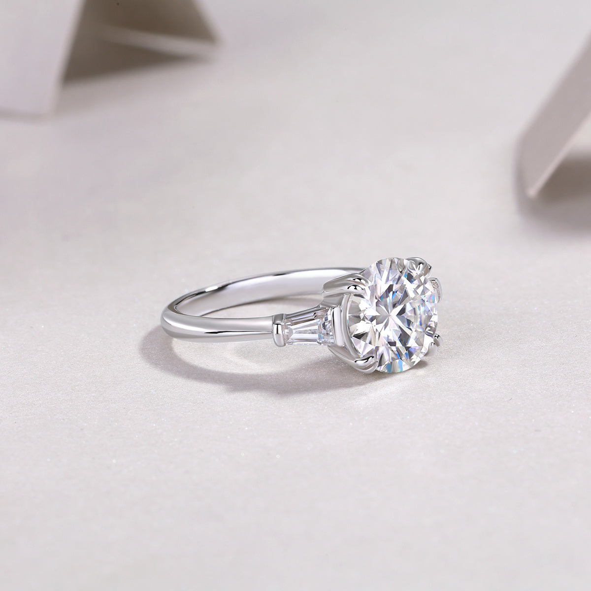 Shining Step By Step - A Fashionable Diamond Jewelry Piece Set