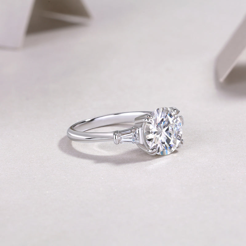 Shining Step By Step - A Fashionable Diamond Jewelry Piece Set