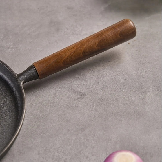 WANGYUANJI Cast Iron Pizza Pan 7.9, Uncoated Pancake Skillet For Indoor And Outdoor