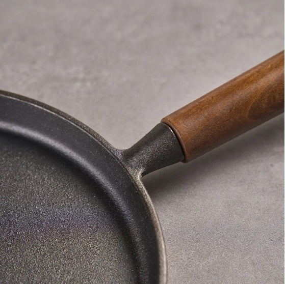WANGYUANJI Cast Iron Pizza Pan 7.9, Uncoated Pancake Skillet For Indoor And Outdoor