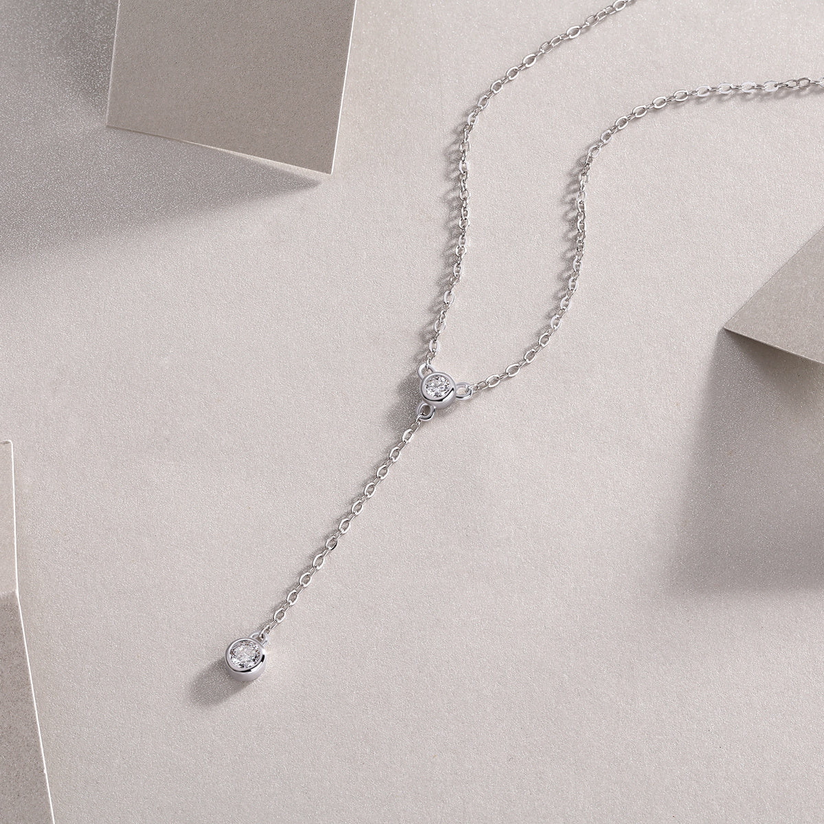 Tassel - A Fashionable And Luxurious Diamond Jewelry Pendant Set