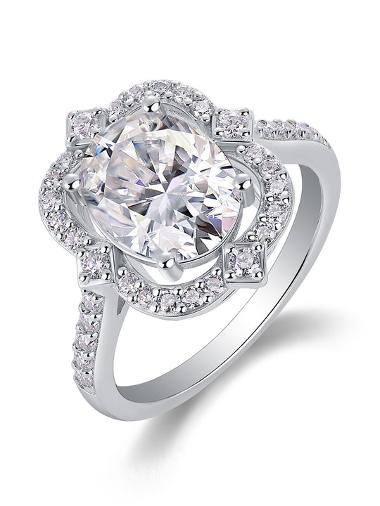 Camellia - A Fashionable Jewelry Ring Set