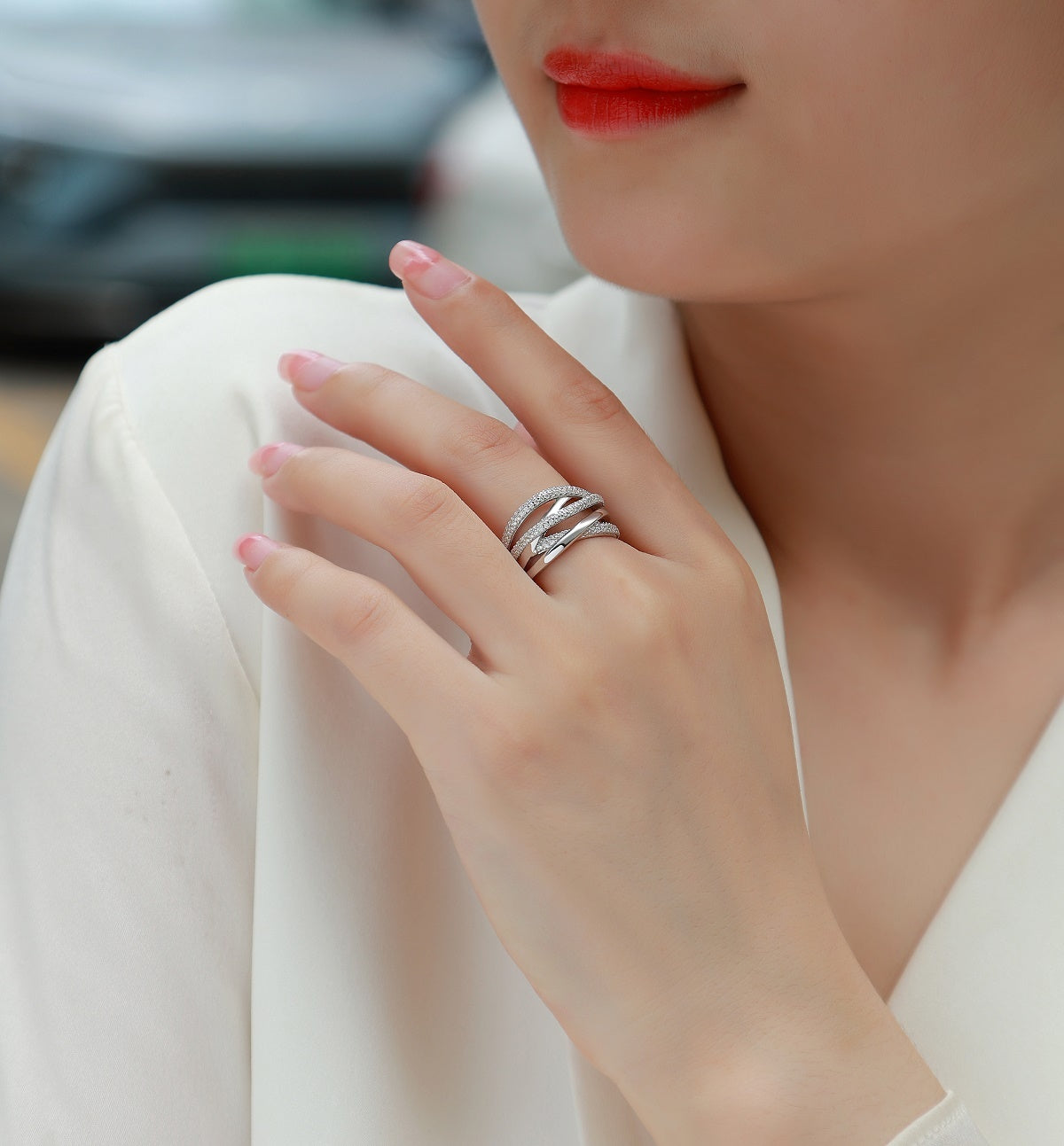 Brilliant Interweaving - A Fashionable And Luxurious Jewelry Accessory Set