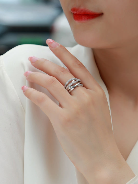 Brilliant Interweaving - A Fashionable And Luxurious Jewelry Accessory Set