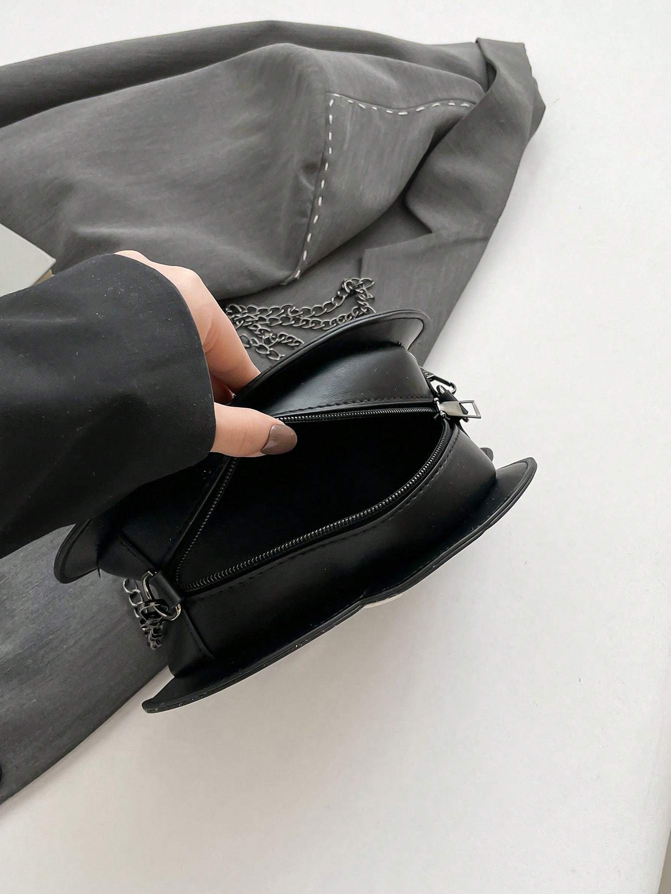 Retro Hat Bag 2025 New Style Temperament Fashion Color Matching Chain Bag