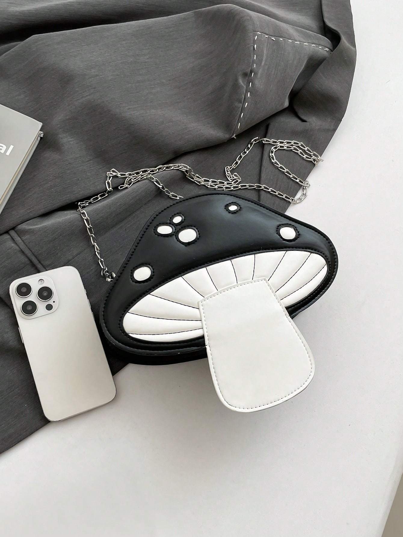 Foreign  2025 Summer New Contrast Color Simulation Mushroom Crossbody Chain Bag