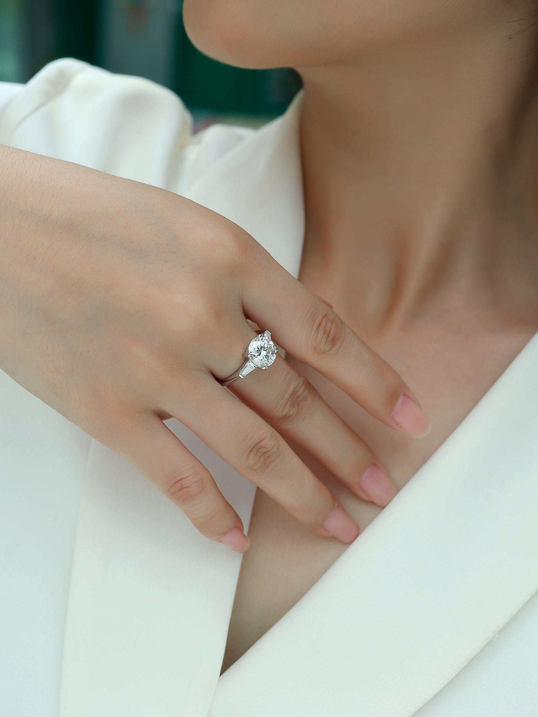 Shining Step By Step - A Fashionable Diamond Jewelry Piece Set