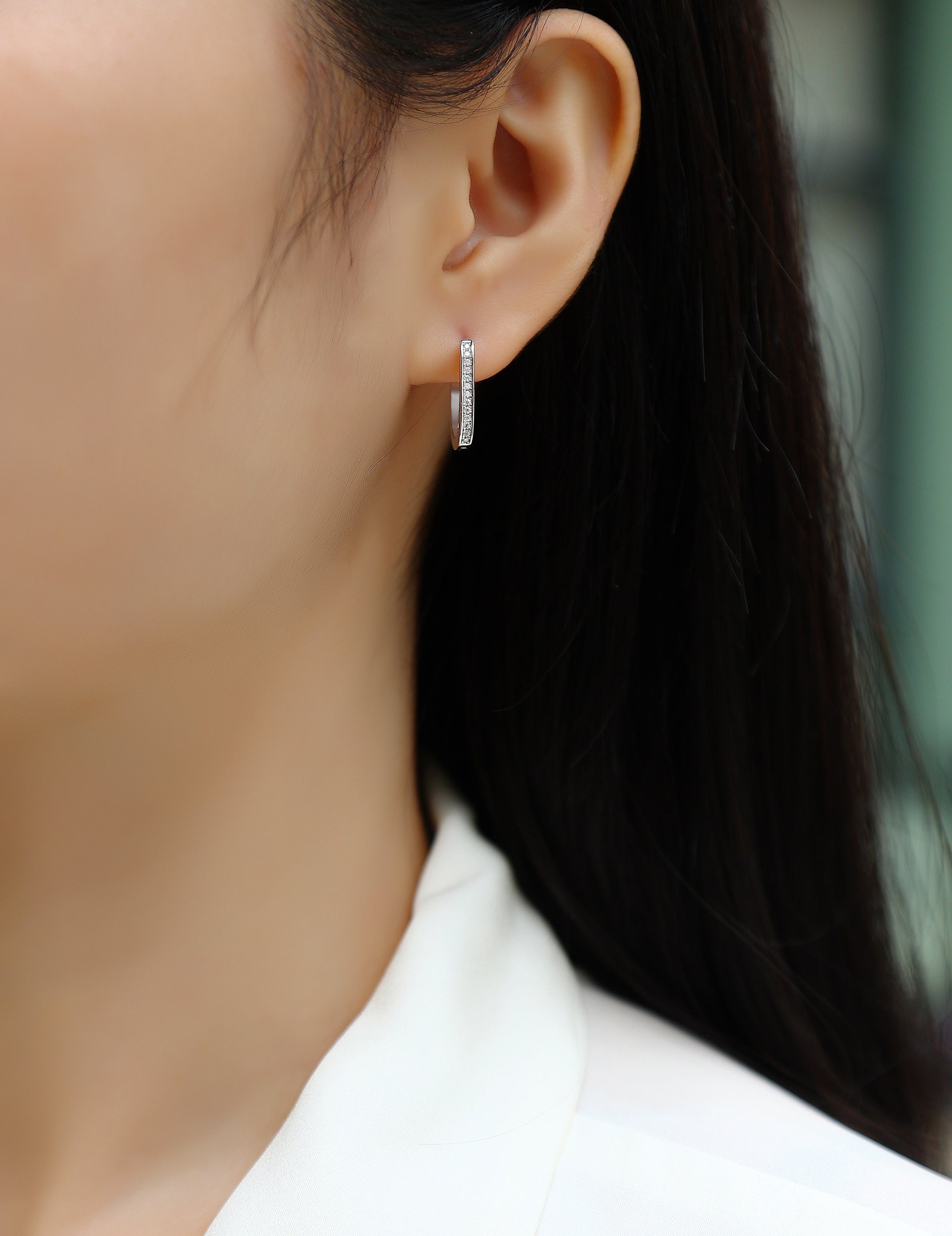 Reincarnation - Fashionable And Luxurious Diamond Jewelry