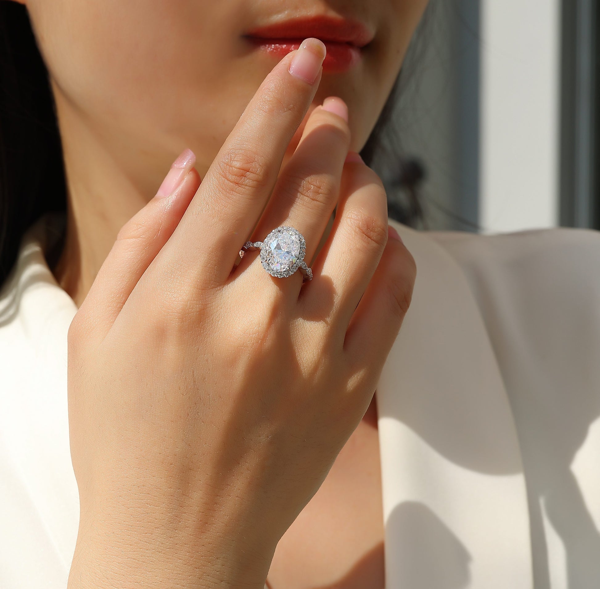 Bright Moon - A Fashionable Diamond Jewelry Piece Set