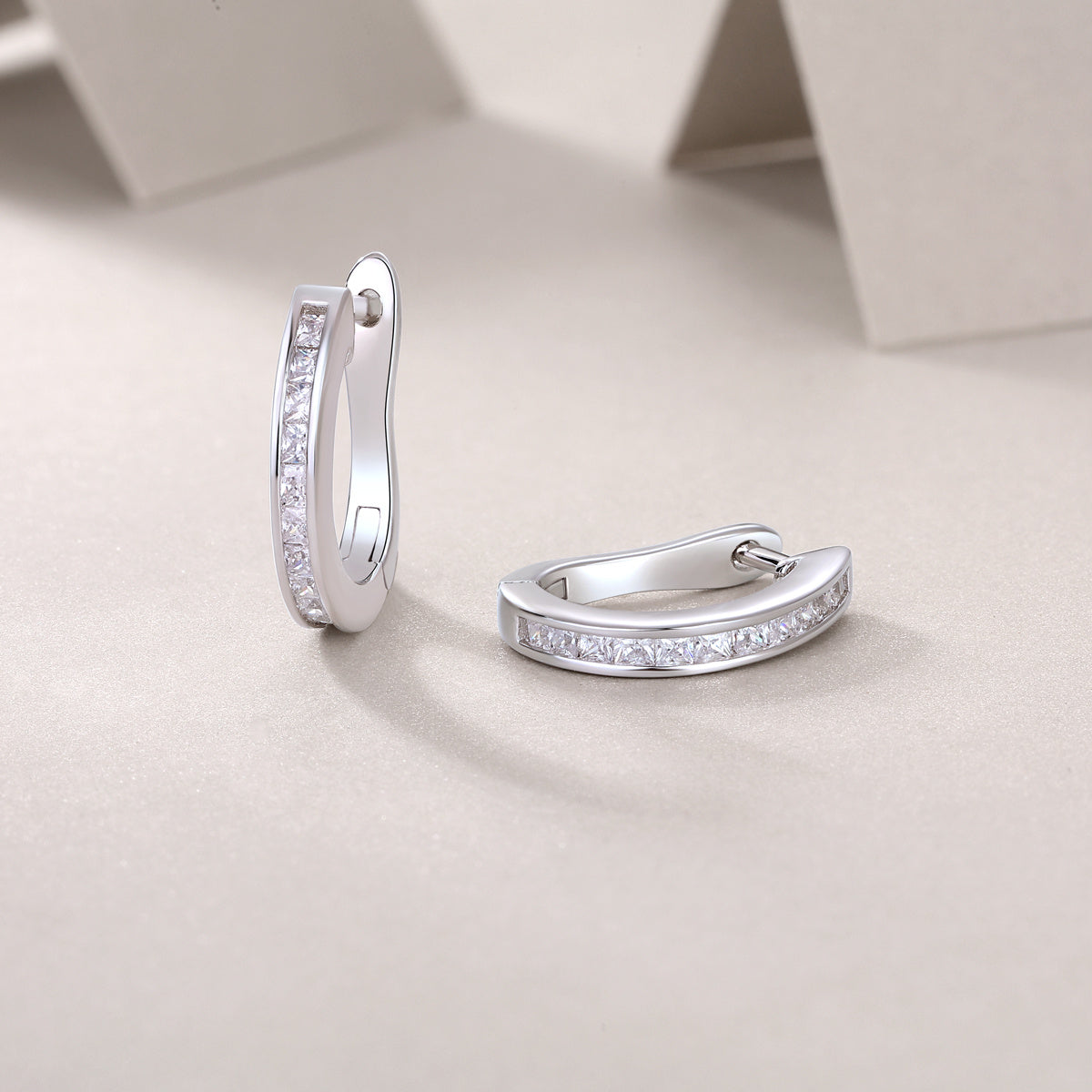 Touch Tenderness - Fashionable And Luxurious Diamond Jewelry Earrings Set