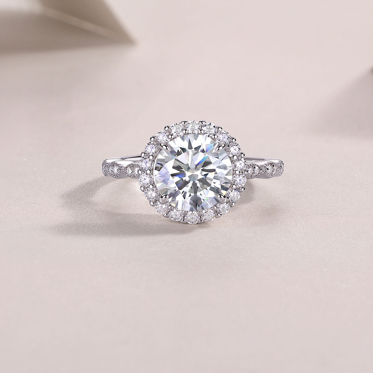 Starlight Shining - A Fashionable Jewelry Ring Set