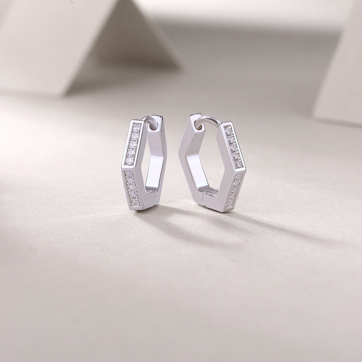 State Of Mind - Fashionable And Luxurious Diamond Jewelry Set