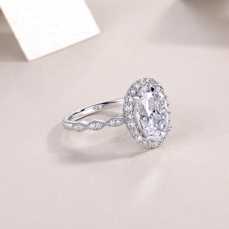 Bright Moon - A Fashionable Diamond Jewelry Piece Set