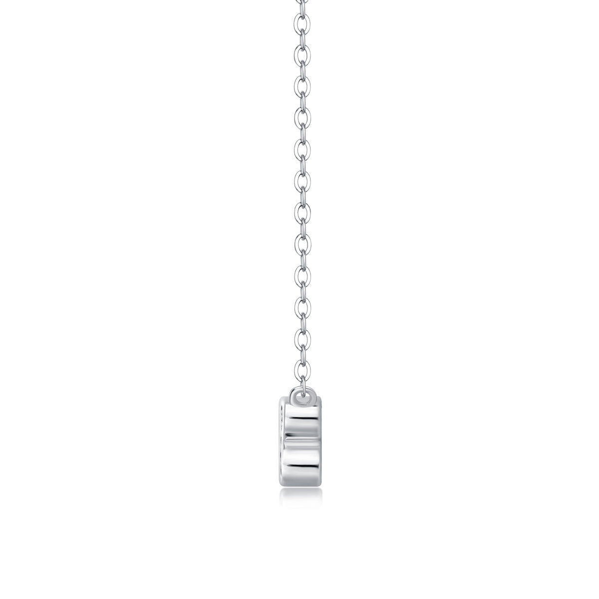 White Dew - A Fashionable And Luxurious Diamond Jewelry Pendant Set