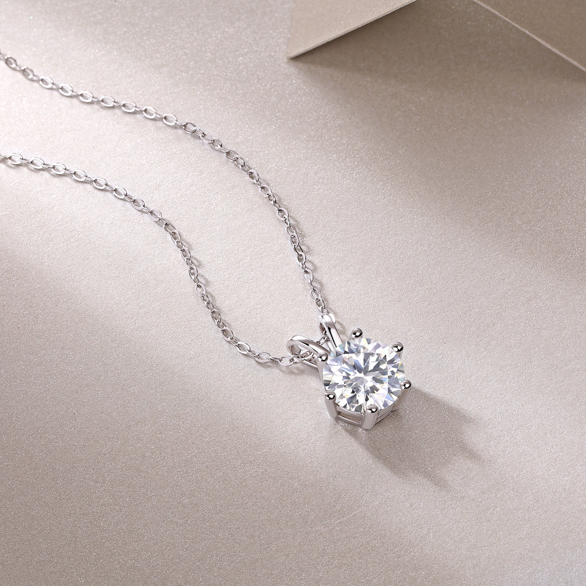 Romantic Mark - A Fashionable And Luxurious Diamond Jewelry Pendant Set