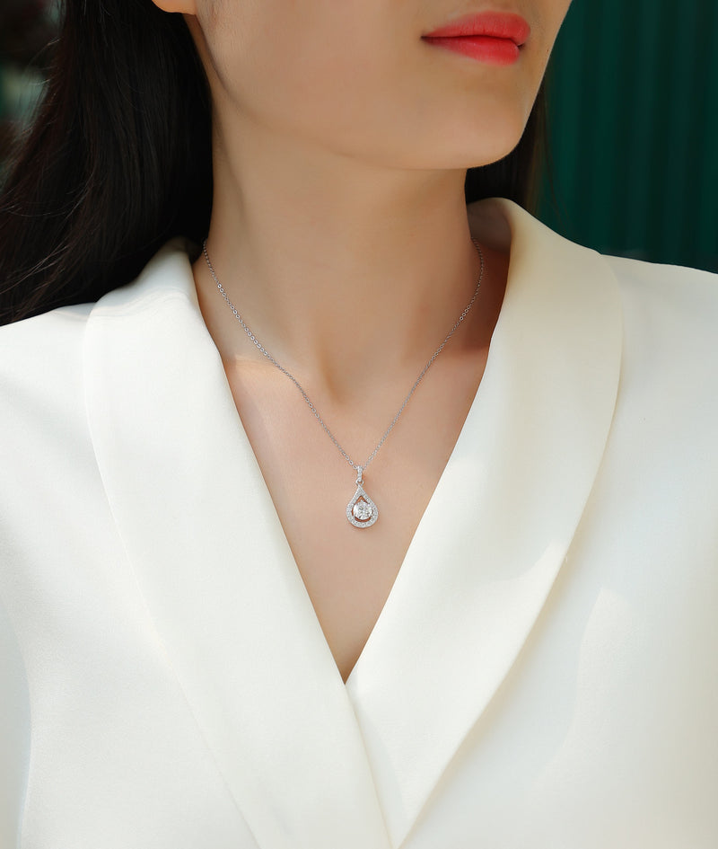 Heart Charm - A Fashionable And Luxurious Diamond Jewelry Piece Set