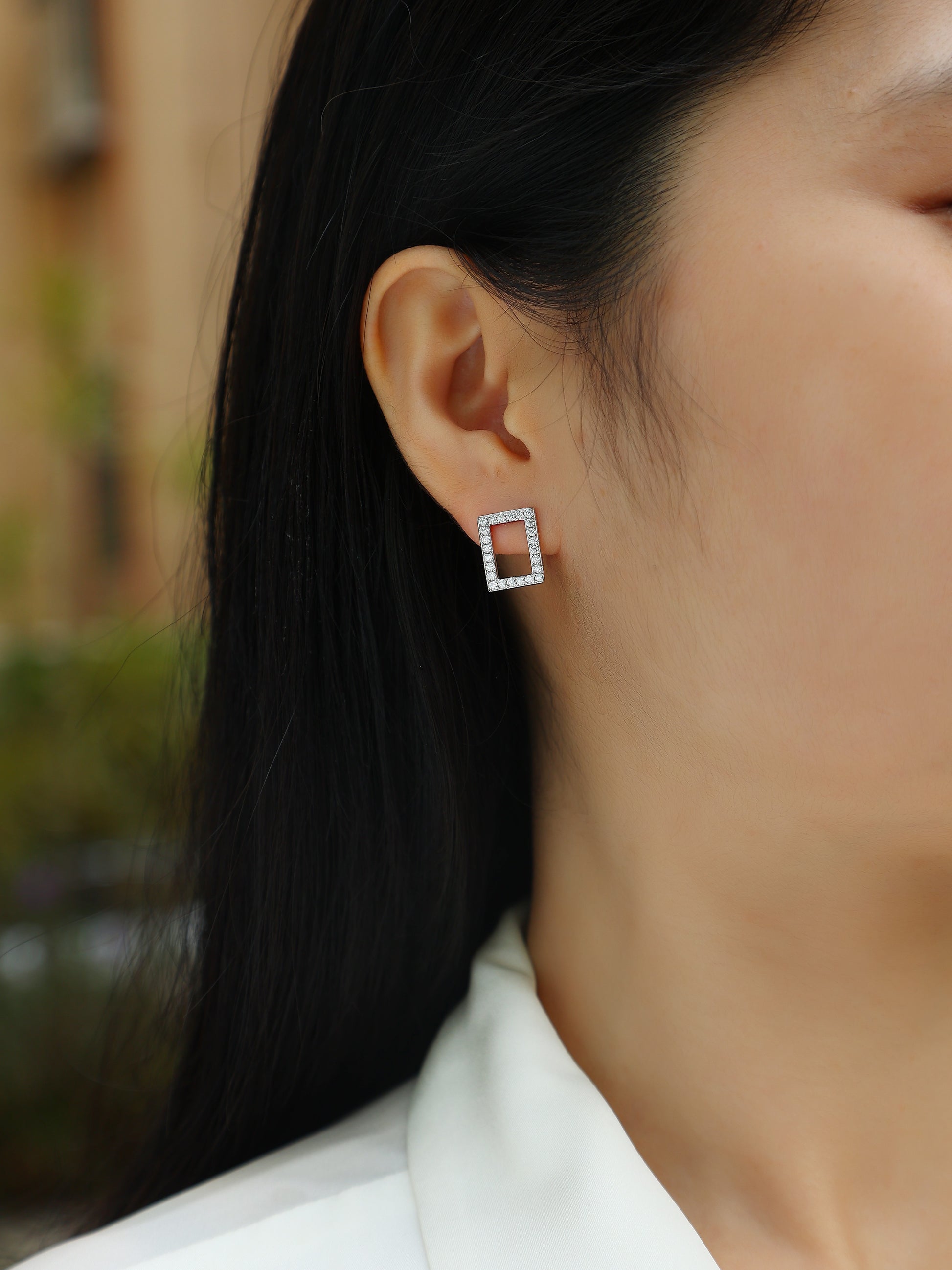 In Full Swing - Fashionable And Affordable Jewelry