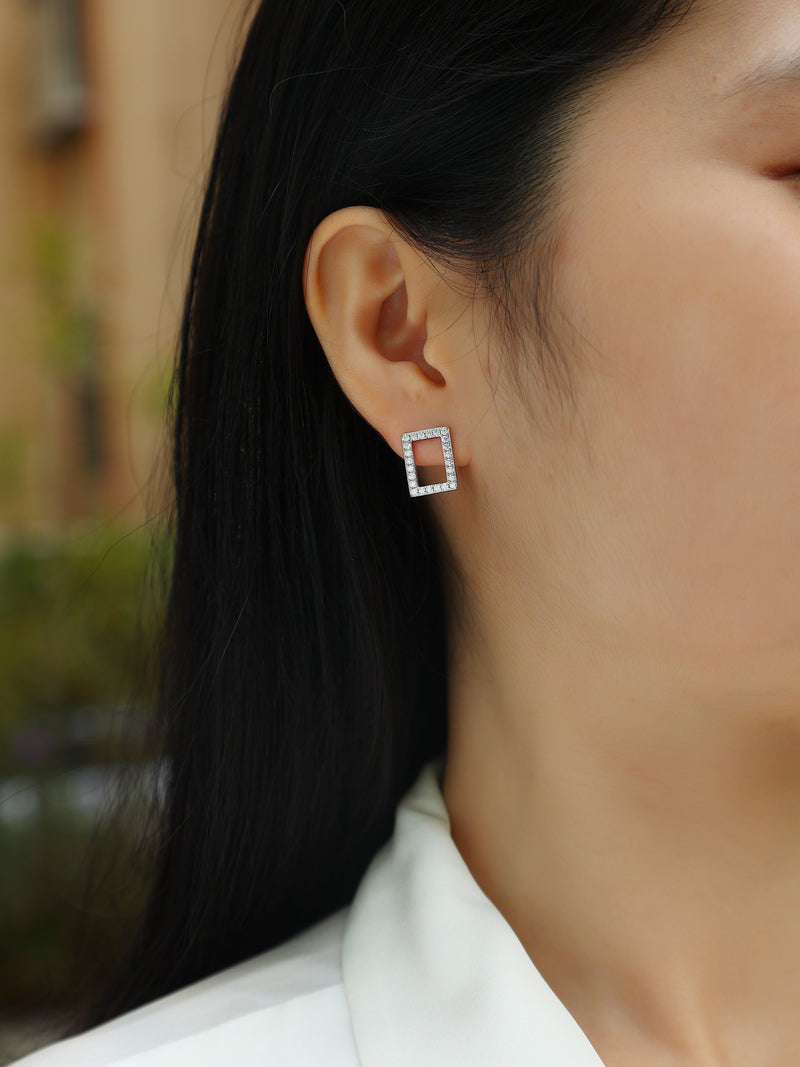 In Full Swing - Fashionable And Affordable Jewelry