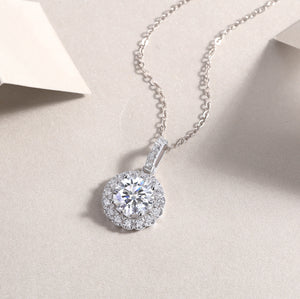 Dandelion - A Fashionable And Luxurious Diamond Jewelry Pendant Set
