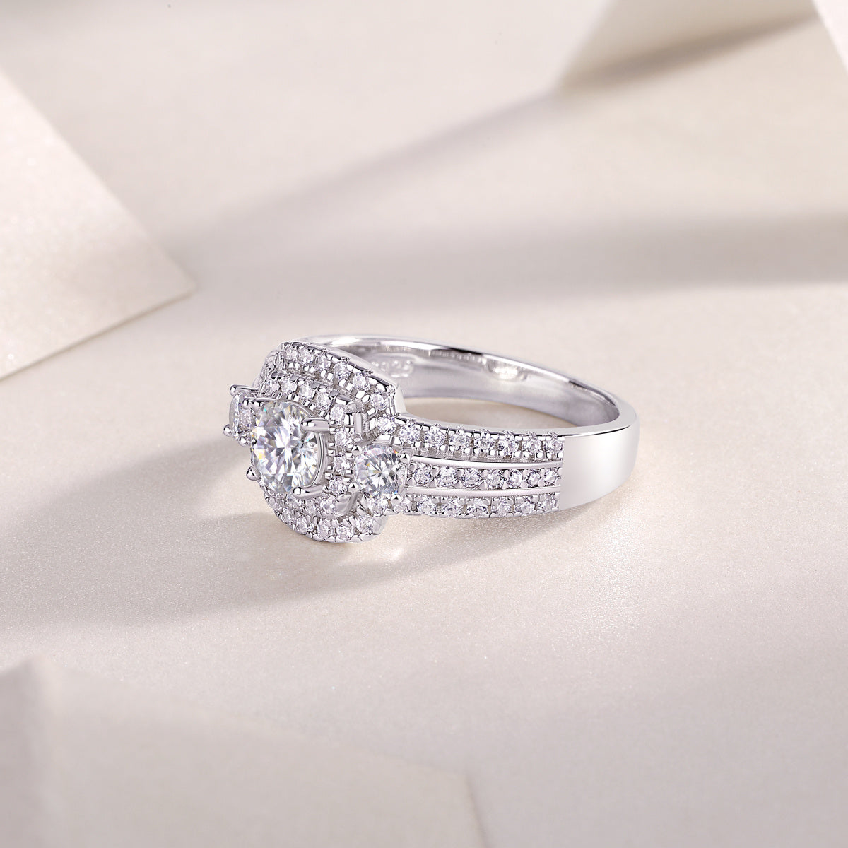Afternoon In The Gobi - A Fashionable And Luxurious Jewelry Piece Set